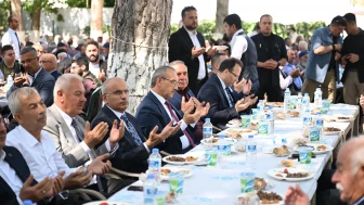 Doğanşehir’in efsane ismi Vahap Küçük dualarla anıldı