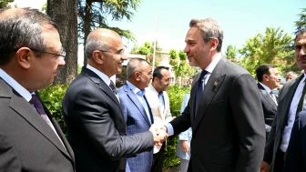 Enerji ve Tabii Kaynaklar Bakanı Alparslan Bayraktar Malatya’da