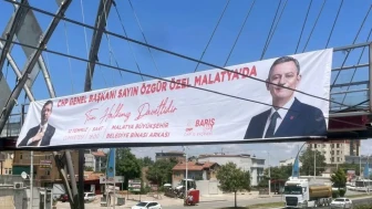 Malatya'da provokatörler Özgül Özel pankartlarına saldırı!