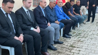 Gazdan zehirlenip şehit olan askerin evine taziye ziyareti!