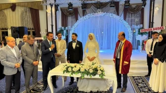 Rektör kızını evlendirdi! Vali ve vekil şahit oldu!