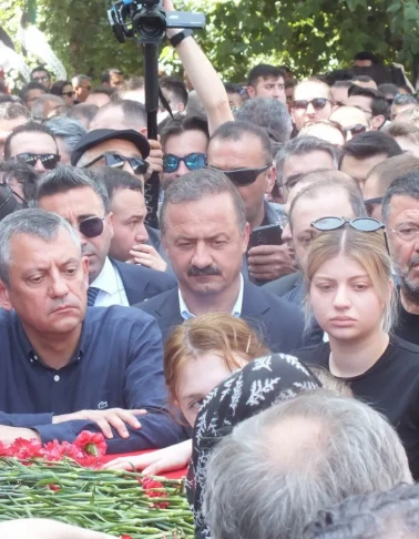 Malatyalıların fahri Başkanı son yolculuğuna uğurlandı