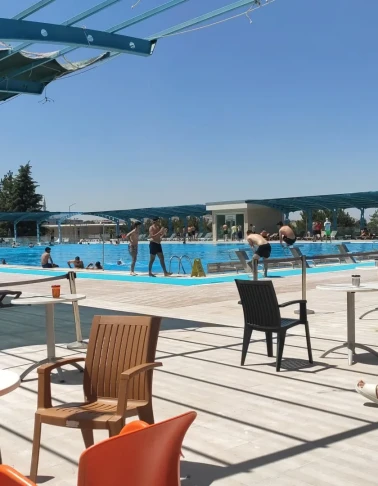 Üniversite resmi sitesinden vatandaşlar mı kandırıyor?