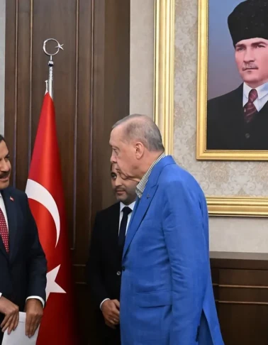 Rektörden Cumhurbaşkanı’na Dosya: İçerik Yok, Sadece Şükran Mesajı