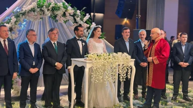 Ak Partili Bülent Tüfekçi’nin Kızı Merve Dünyaevine Girdi!