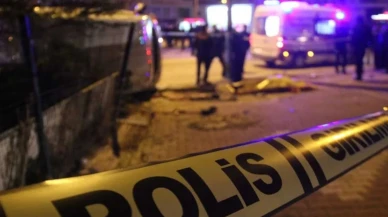 Malatya’da  kadın evinde yarı çıplak olarak ölü bulundu!