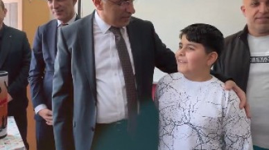 BAŞKAN ER'DEN ÇOCUKLARI MUTLU EDEN HAREKET!
