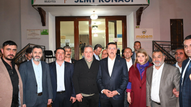 AK PARTİ MİLLETVEKİLLERİ BÖLÜNDÜ!