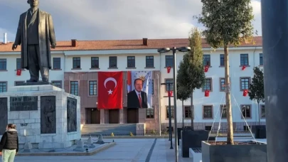 Cumhuriyetin 102. Yılında Malatya’da Atatürk krizi!