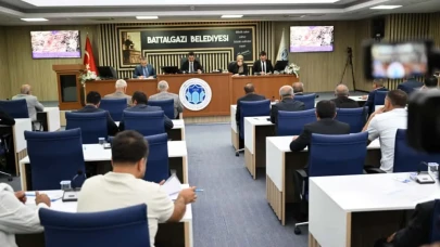 Battalgazi’de imar, bütçe ve Gençlik Merkezleri masaya yatırıldı!