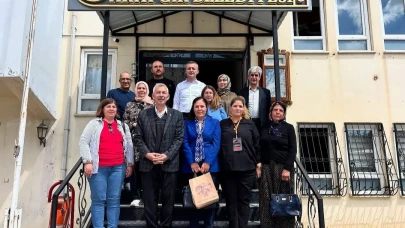 23 NİSAN ÖNCESİ ÇOCUKLARI OYUNCAKLARLA SEVİNDİREN HEDİYE!