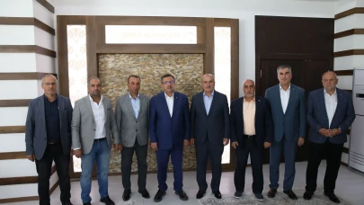 AK PARTİLİ BAKAN ERDOĞAN’I FATİH SULTAN MEHMET’E BENZETTİ!