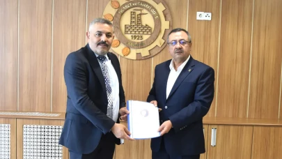 Sadıkoğlu: “Kayısıcı Ağaç Kesiyor, Malatya Afet Bölgesi İlan Edilmeli”