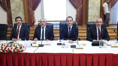 Önce şehit yakınları sonra Diyarbakır anneleri dinlendi!