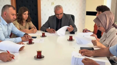 "Arguvan'a zarar vermek isteyenlerin karşısındayım"