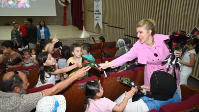 Milletvekili Ölmeztoprak bu kez çocukları mutlu etti!