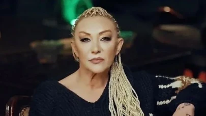 Sevilen Sanatçı Güllü’nün Şok Ölümü Sevenlerini Yasa Boğdu