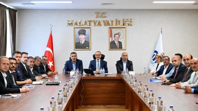 Cumhurbaşkanı Geliyor Şehrin Geleceği Konuşuldu! CHP’li Başkanlar Yok!