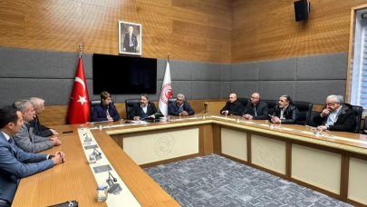 İKİZCELİLER HAK ARAYIŞINDA                      BAKAN KURUM İLE BİR ARAYA GELİYOR!