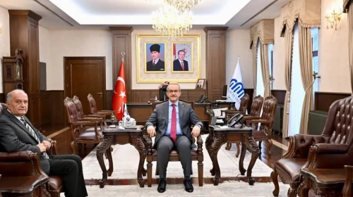 Vali ile istişare yapan Başkan öğrenci burslarını arttırdı!