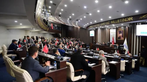 BİRİSİ BOYKOT EDİYOR DİĞERİ İSRAİL ÜRÜNÜ TÜKETİYOR