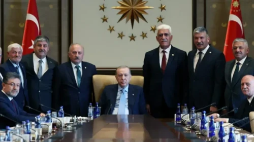 MALATYALI BAŞKAN'DAN ERDOĞAN'A: "SENİN ALLAH'INA KURBAN"