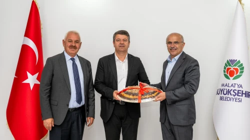 ADIYAMAN BELEDİYE BAŞKANI SAMİ ER’İ ZİYARET ETTİ DESTEK SÖZÜ VERDİ