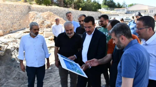 Yeşilyur'ta Kaymakamlık ve Emniyet aynı binada olacak!