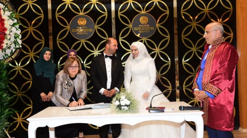 Belediye Başkanı Fatma Şahin'in Malatya'da mutluluk anı!