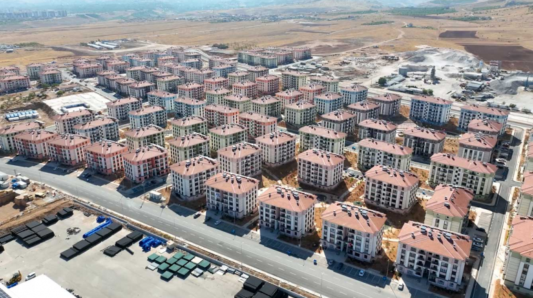 ŞAKA GİBİ TOKİ ANAHTARI GERİ İSTİYOR!