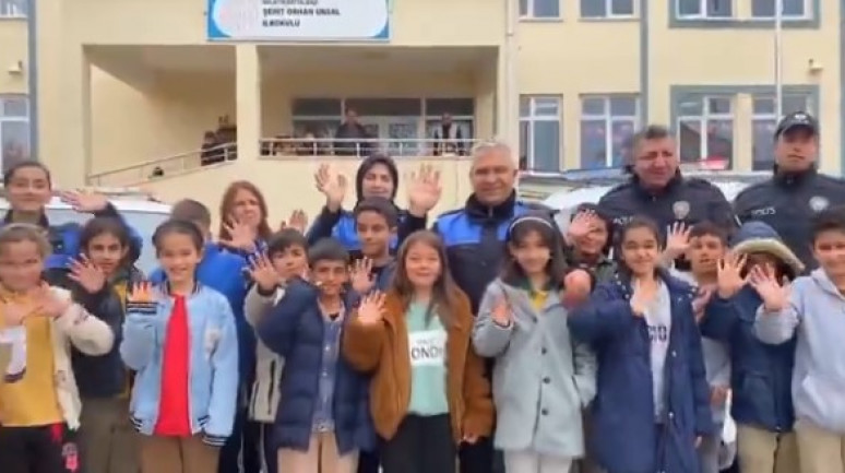 ÖĞRENCİ MEKTUP YAZDI POLİS OKULA GİTTİ!