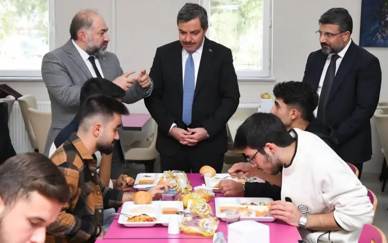 Malatya'da yurtlar ne durumda! Rektör Recep Bentli?