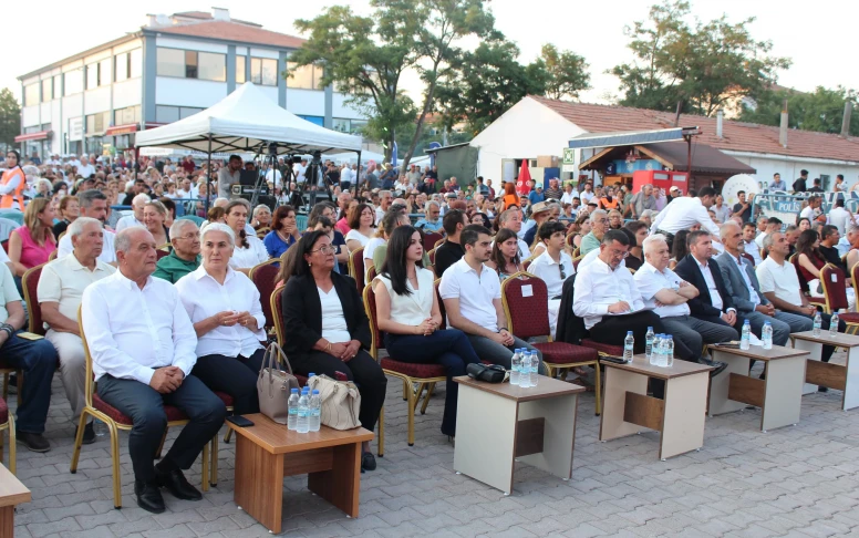 Arguvan 17. Türkü Festivali görkemli ve coşkulu başladı!