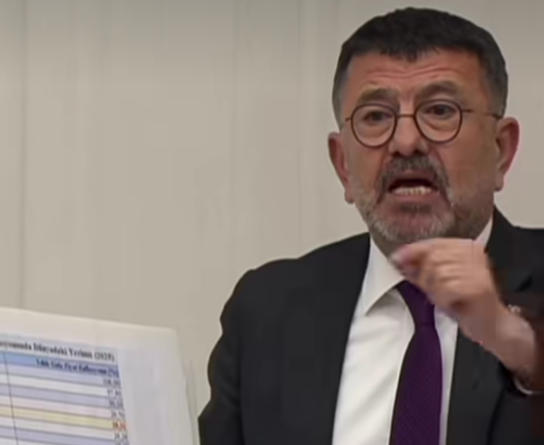 Veli Ağbaba’dan Mecliste “dayı düzeni” eleştirisi
