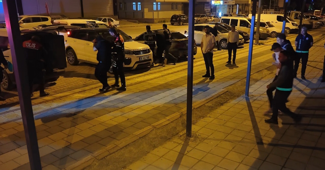Malatya’da Fuhuş Operasyonu: Gizli Kamera Kayıtları Ortaya Çıktı