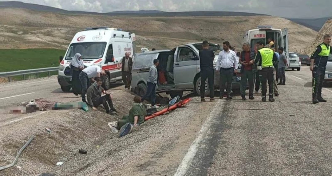Malatya yolunda Minibüs Dehşeti: Bayram Yolculuğu Faciaya Dönüştü