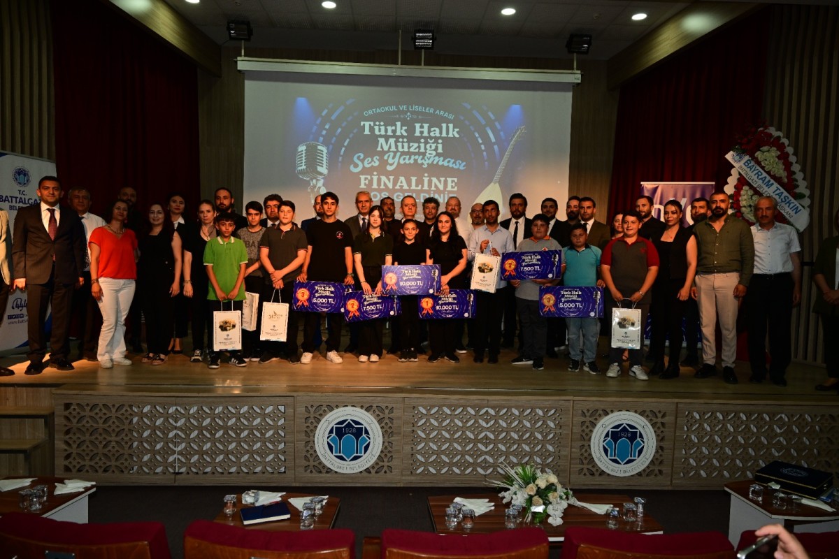 Türk Halk Müziği Ses Yarışması’nın Kazananları Belli Oldu