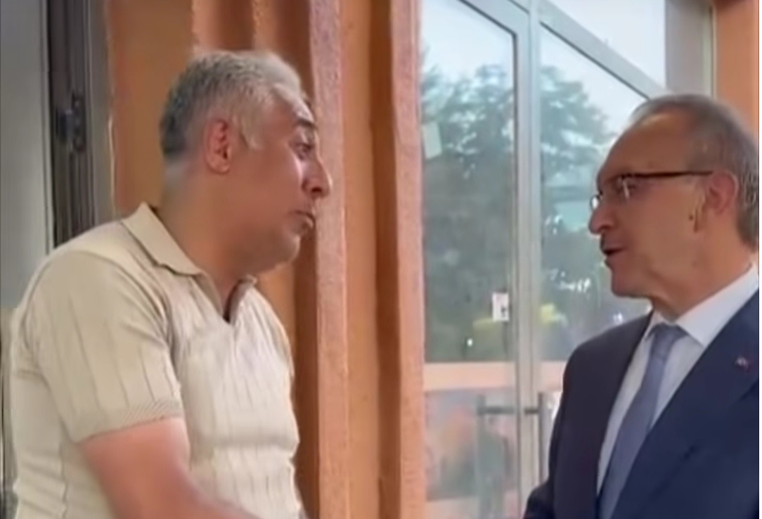 Yavuz Çarşı Esnafıyla Buluştu: “Malatya Ayağa Kalkmalı”