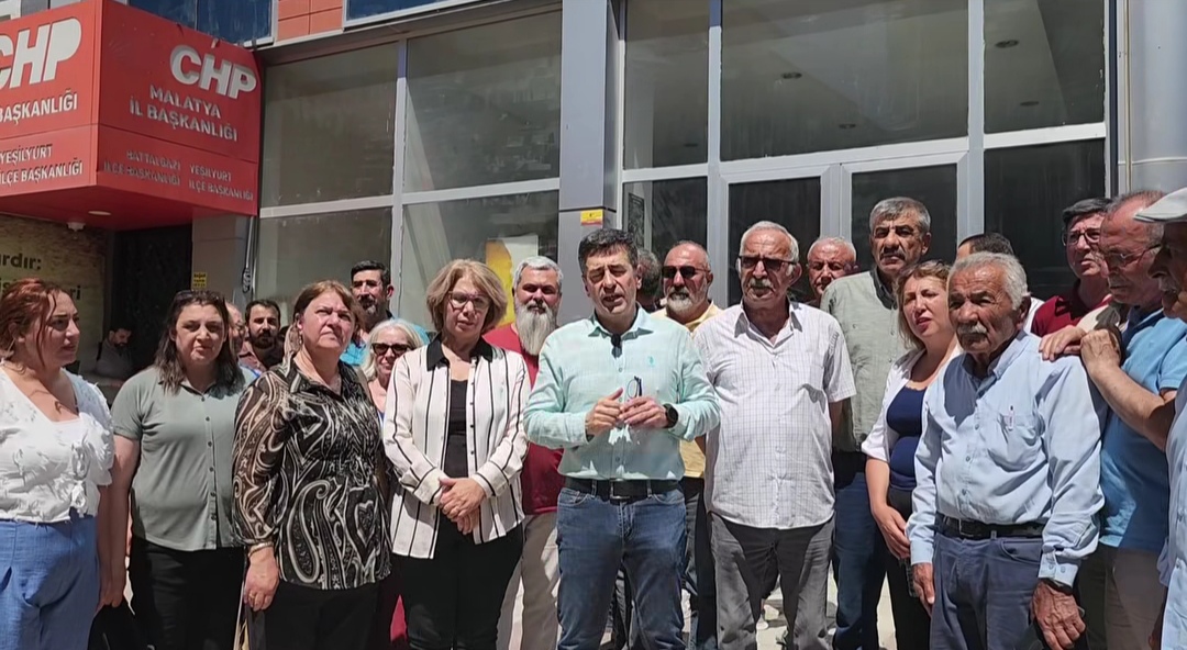 CHP Malatya'da korkutan iddia: “Atatürk posteri indirildi!”