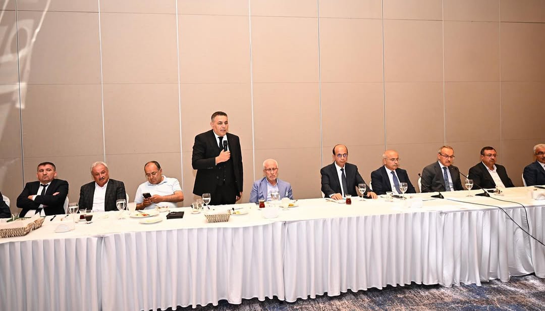 Sadıkoğlu'ndan esnafın sesi olan Fendoğlu'na Teşekkür!