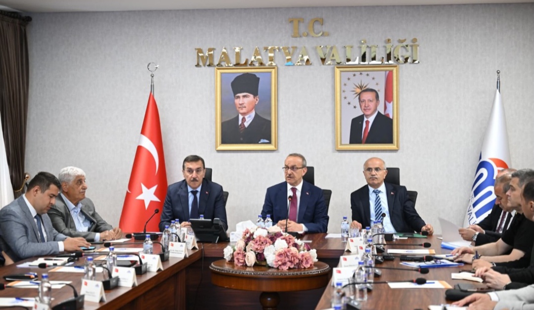 Valilikten Tavizsiz Karar: Esnaf Konteyneri Boşaltacak
