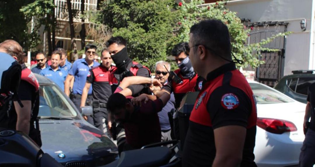 Mahalle Savaş Alanına Döndü, Özel Harekât Devreye Girdi