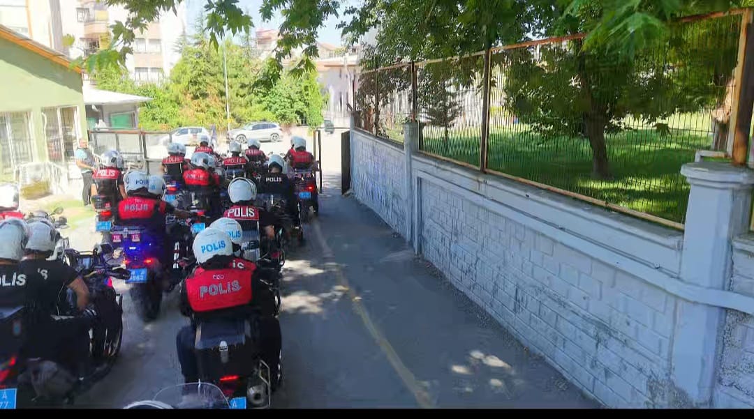 Malatya'da Silah Teşhirine Büyük Operasyon: 56 Şüpheli Yakalandı