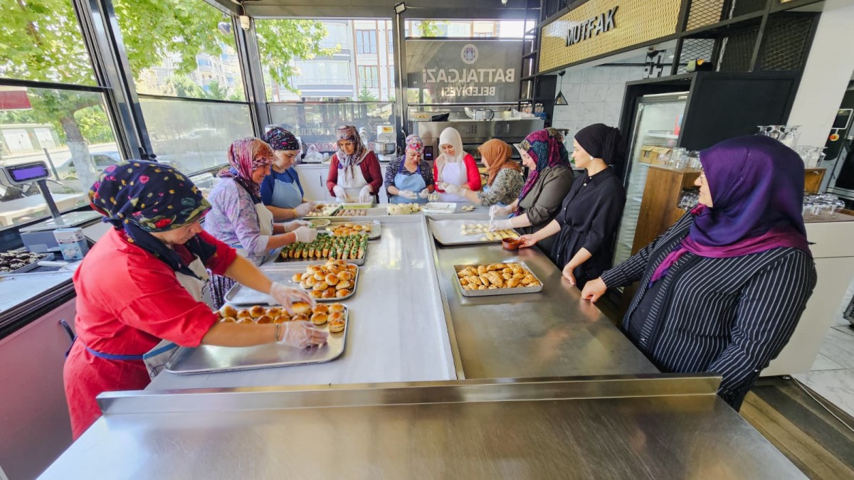 Kadın Kooperatifi Trafik Park'ta Hizmete Başladı