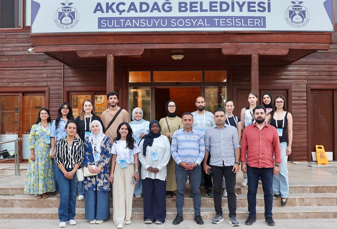 Akçadağ, 14 Ülkeden Gelen Öğrencileri Ağırladı
