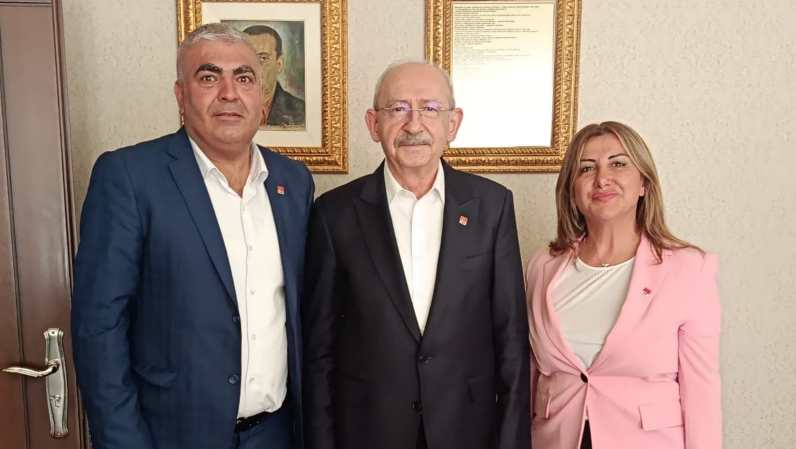 Ağbaba eski yöneticiyi şikayet etti! O ‘ Yola devam dedi!”