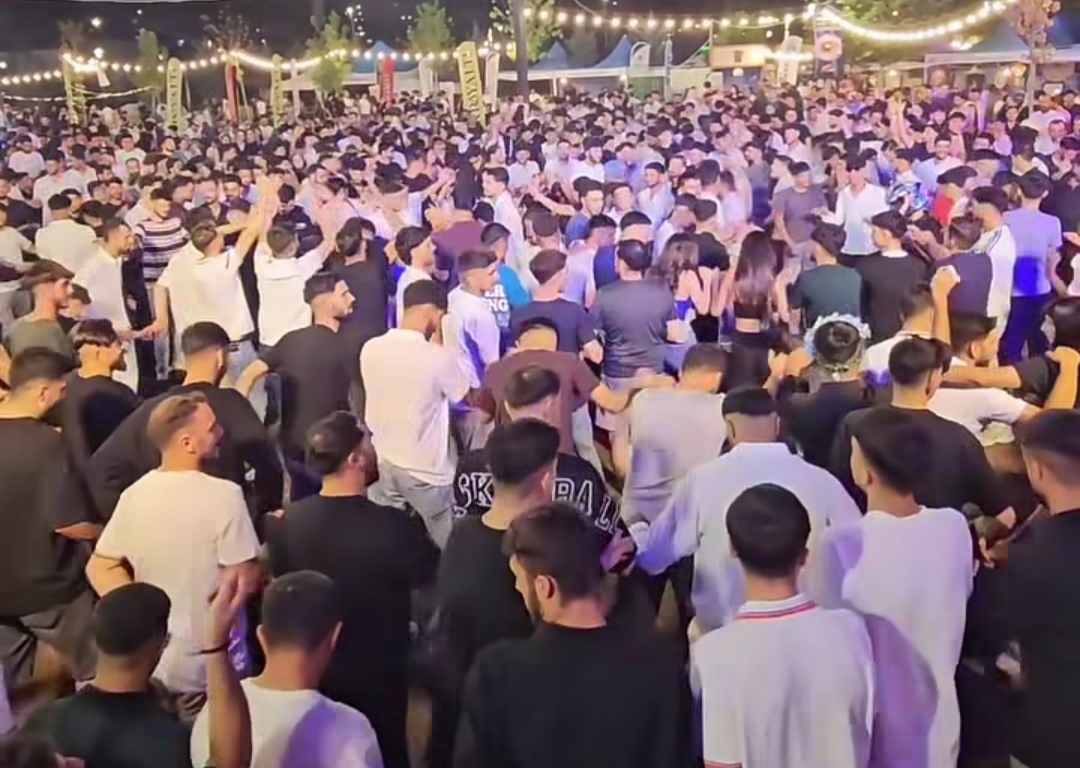 Malatya’da Yeni Gelenek: Konser Sonrası Halay!