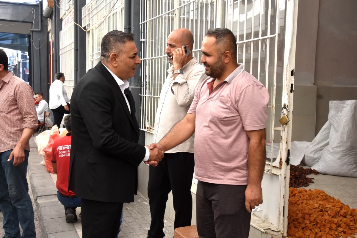 Başkan Sadıkoğlu: “Kayısıda herkes kazanmalı”