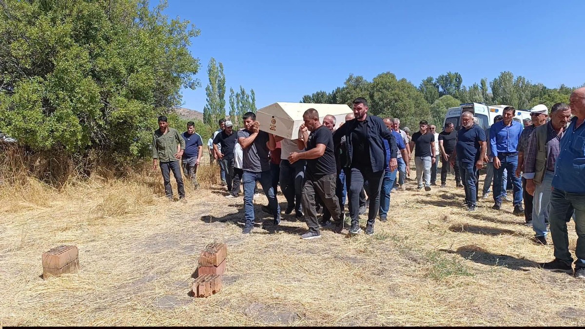 Katledilen Berfin Zelal Kaya, Malatya'da gözyaşlarıyla uğurlandı!