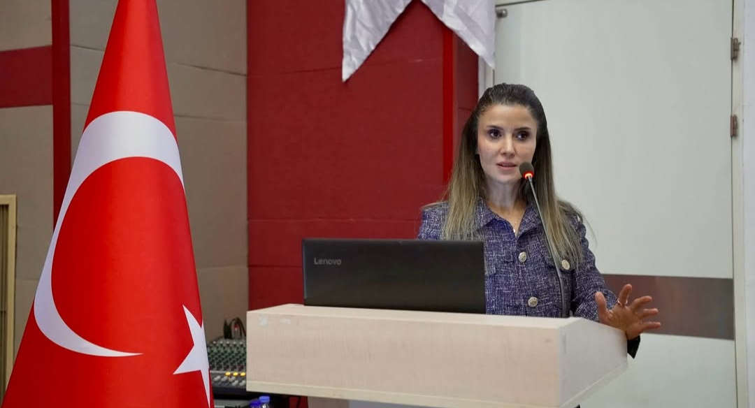 Kurumlar çalışıyor, salonlar boş kalıyor: Sebep ne?